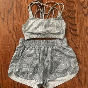 Workout set - shorts and sports bra GapFit